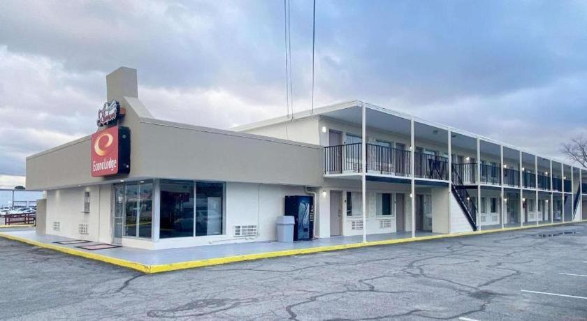 Hotel Econo Airport