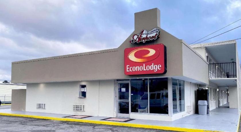 Econo Airport Hotel